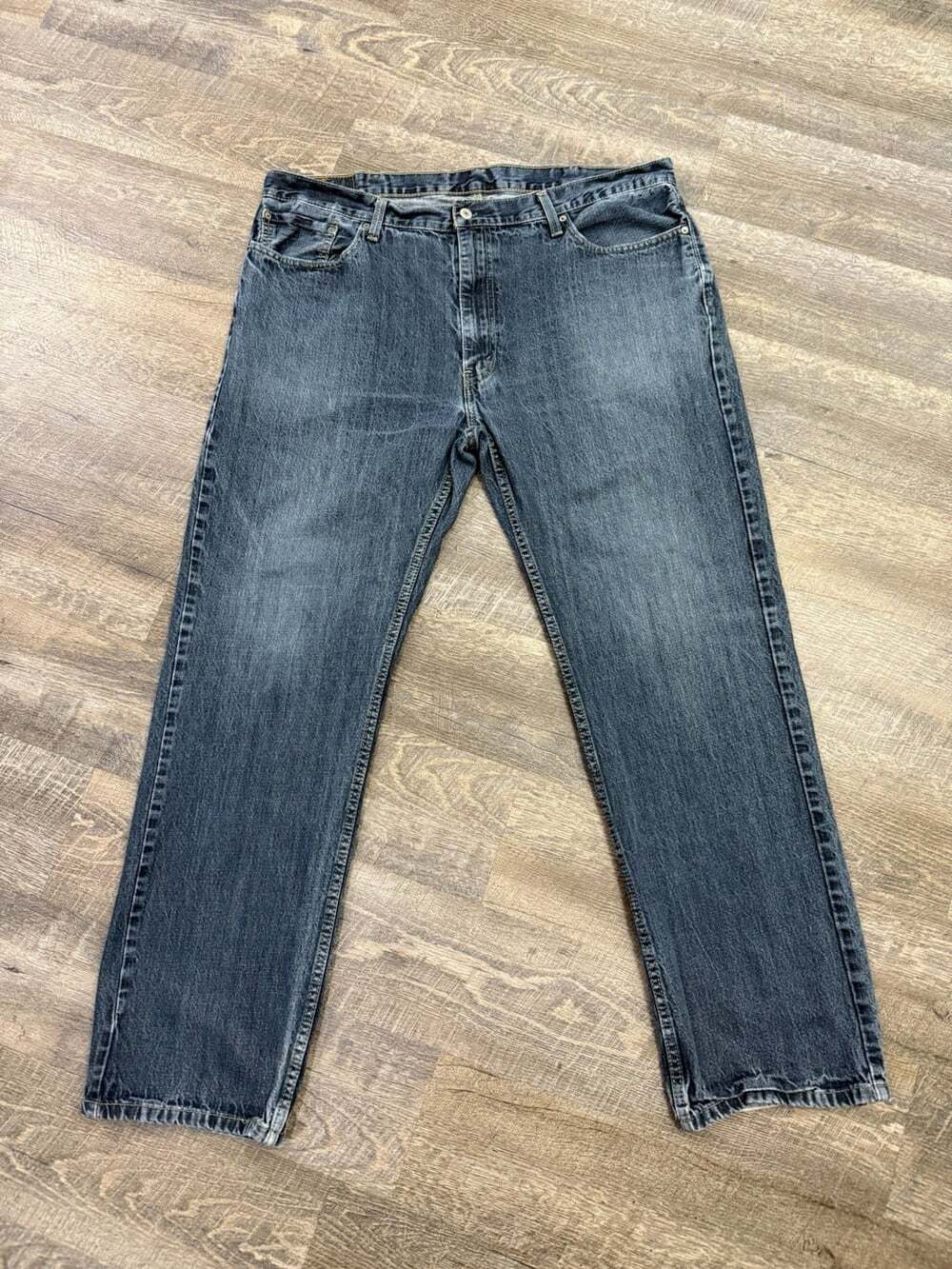 Levi’s 559 Jeans Men’s 42x34 Blue Relaxed Straight Fit Medium Wash Stretch Denim